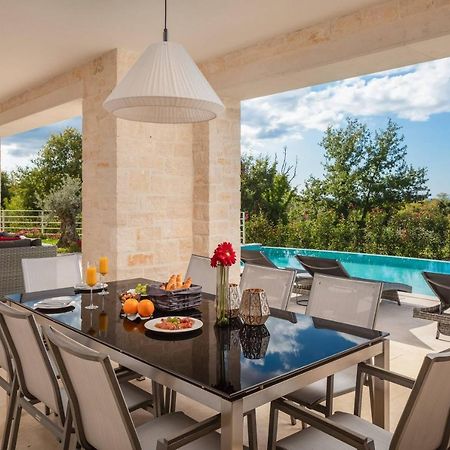 Villa Blanche By Ilc Brtonigla Bagian luar foto