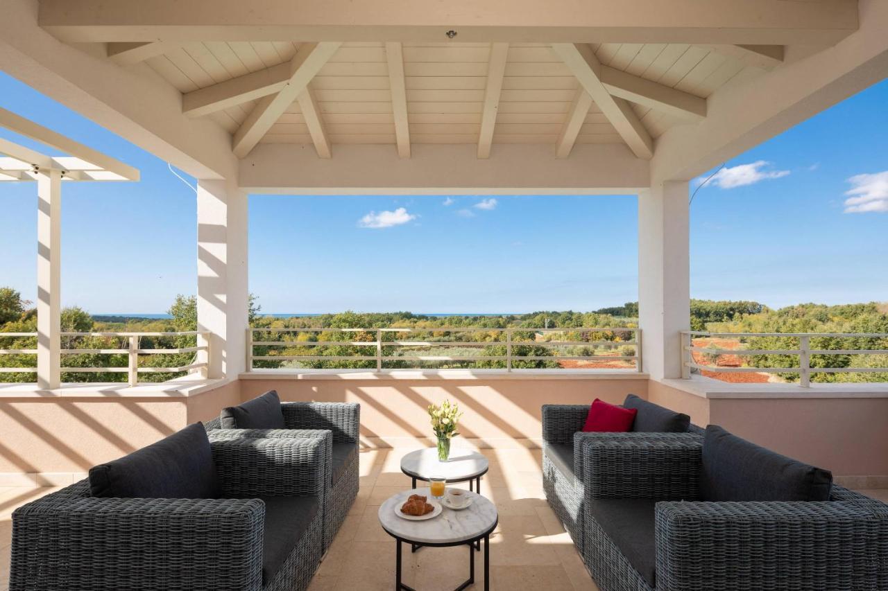 Villa Blanche By Ilc Brtonigla Bagian luar foto